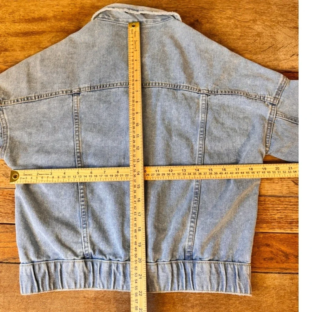 Refuge Denim Jacket Women S Blue Cropped Elastic Hem Light Wash Jean Bomber